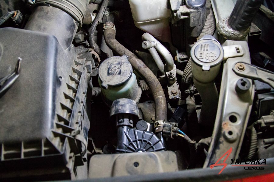 Lexus GX 460 Система продувки катализатора SAP. Замена насоса и клапанов.