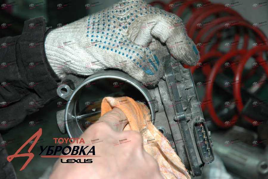 Очистка дросселя Lexus LX 570